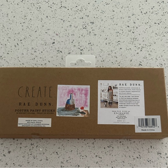 Rae Dunn Poster Paint Sticks 12 Bright Colors Twist Up Set New in Box - Picture 6 of 6